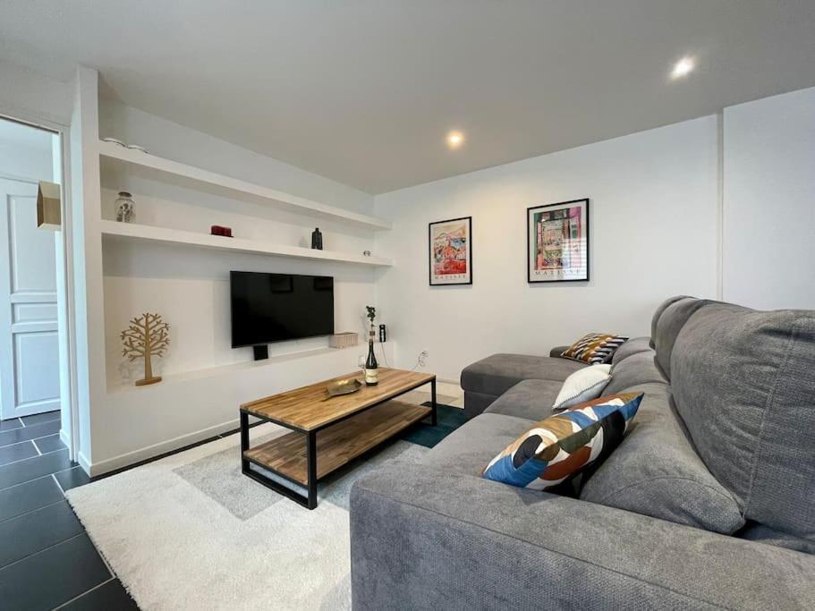 Le Logis Baya - Weekend & Holiday - Wifi & Tv Saint-Vigor-le-Grand Екстериор снимка